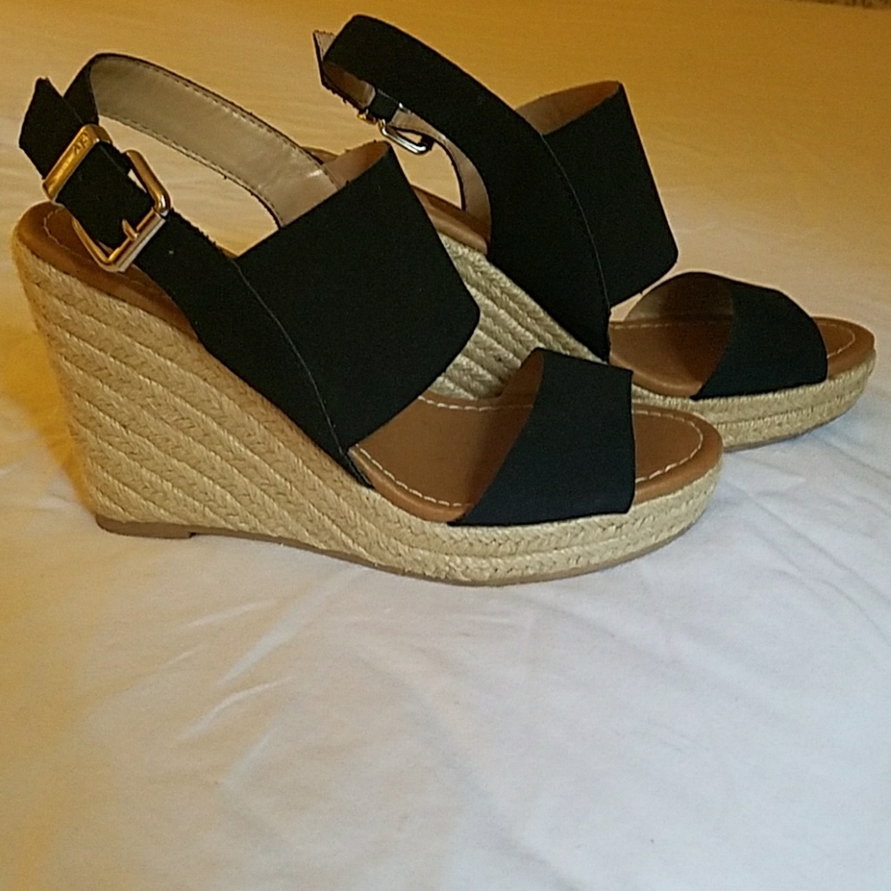 DV for Target 2 Band Wedges